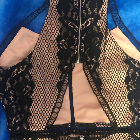 Black and Tan dress ( a. peach is the brand) - Picture 5 of 6